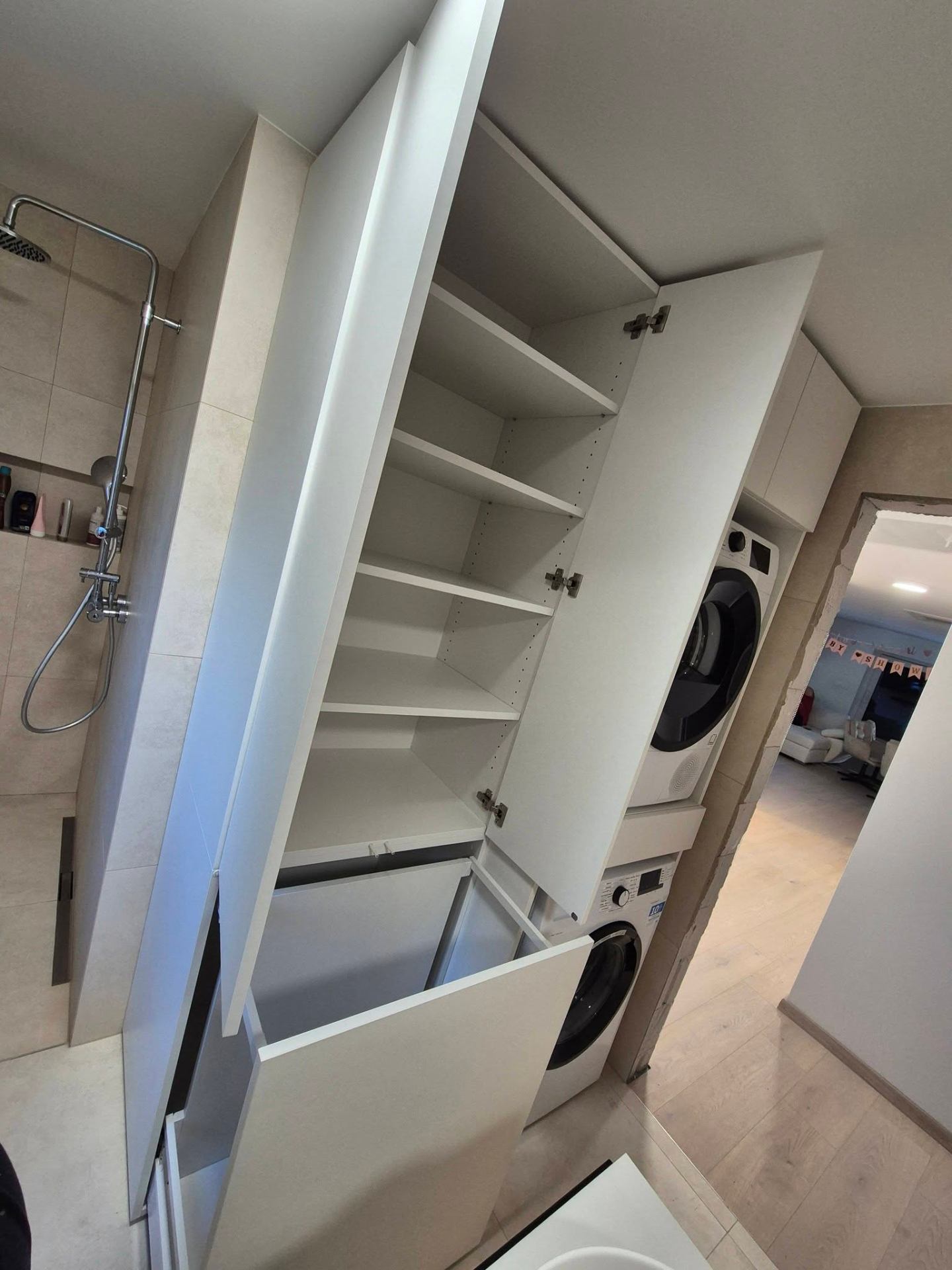 Kopalniška omara po meri iz vlagoodpornih materialov